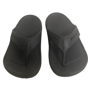 Crocs Men's 6 and Women's 8  Unisex Baya II Flip Sandals